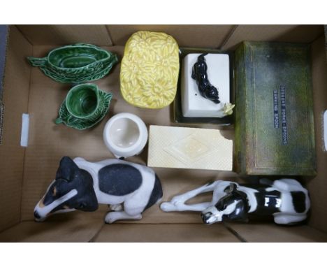 A mixed collection of items to include Carltonware Walkingware egg cup, Carltonware ice cream lidded pot, Slyvac cup and sauc