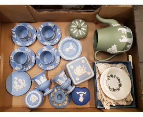 Wedgwood jasperware items to include sage green coffee pot, set of 4 blue jasper coffee cans and saucers, lidded boxes etc (1