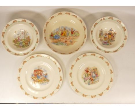 Five Royal Doultonunnykins Ceramic Plates and Bowls (5) 