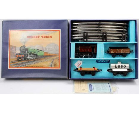 1947-54 Hornby 0-gauge clockwork No.201 LMS Goods set comprising red 0-4-0 tank loco LMS 2270 with brown LMS open wagon, timb