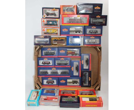 32 various boxed 00 gauge items of rolling stock to include Bachmann, Hornby Airfix, and others, specific examples to include