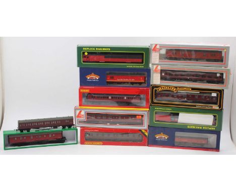 One tray containing a quantity of various mixed 00 gauge Rail Express System, LMS and Royal Mail Post Office rolling stock to