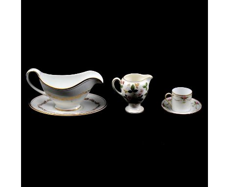 Two part dinner services, including Royal Worcester 'Viceroy' pattern, and other 20th century tablewareQty: 2 boxes