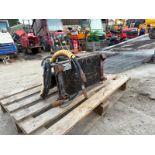 AVANT HYDRAULIC WINCH