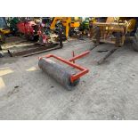 TOWBEHIND COMPACT TRACTOR ROLLER