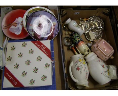 Mixed collection of ceramic items to include: old Tupton ware vases, wall plates, Radford jugs and Wade items (2 trays) 