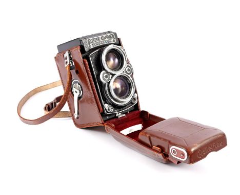 Rolleiflex Franke &amp; amp; Heidecke Compur Synchro camera, No 1639944, Heidemat lens 1: 2.8 / 80 No 772161 and Schneider Kr