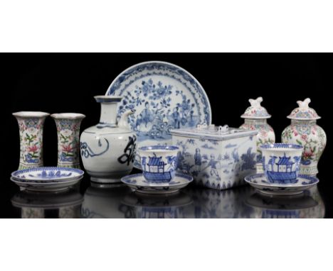 2 Japanese porcelain bowls, 19th century, ghendi 17 cm high, 20th century, teapot 11 cm high, 20th century, 4-part cabinet se