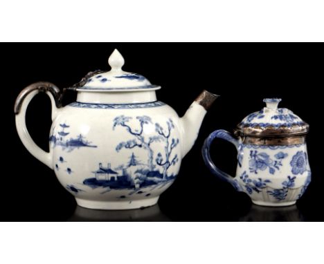 Worcester 18th century &amp; nbsp; porcelain teapot with oriental decor and silver-plated mount 13.54 cm high and cream jug w