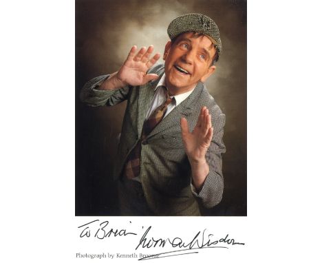 THEATRE: Selection of signed pieces, cards, programme photos etc., by various stage actors and actresses, most of them Knight