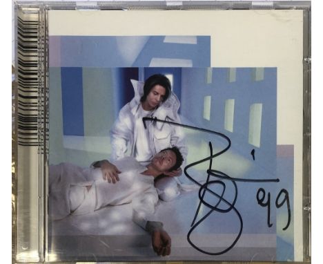 DAVID BOWIE SIGNED CD. A CD copy of David Bowie - Hours (Virgin ?– 7243 8 48157 2 1) signed to front of CD inner by David Bow