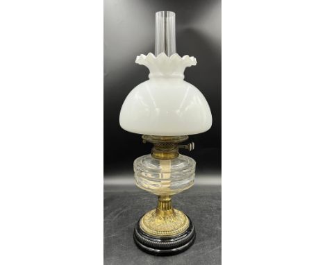 A 19thC Hinks’s patent Duplex glass, brass and ceramic oil lamp complete with shade and chimney 55cm h to top of chimney. 