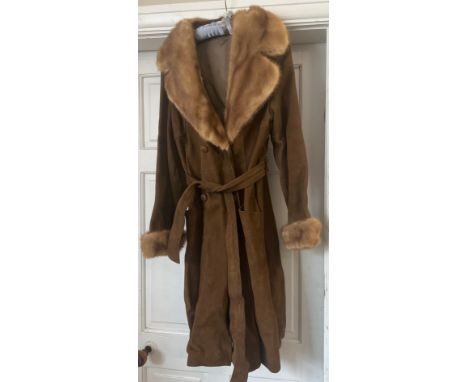 A vintage ladies belted suede coat with mink collar and cuffs, approx size 12. Collar to hem approx. 101cm together with a la