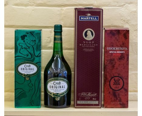 ***ITEM LOCATED AT BISHTON HALL***&nbsp;A bottle of Martell VSOP Medaillon old fine Cognac, a bottle of Cockburns and two bot