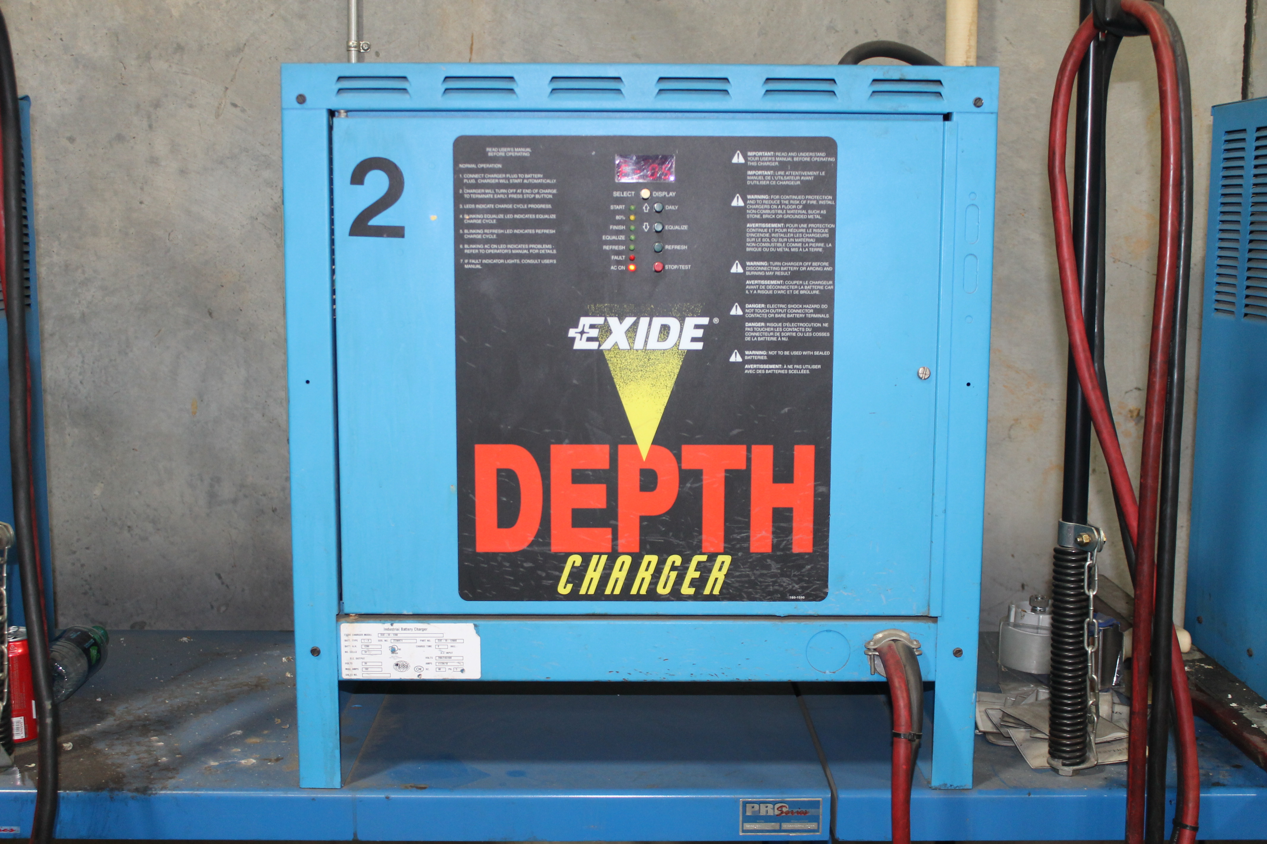 EXIDE DEPTH 36 VOLTS ELECTRIC FORKLIFT BATTERY CHARGER MODEL D3E18