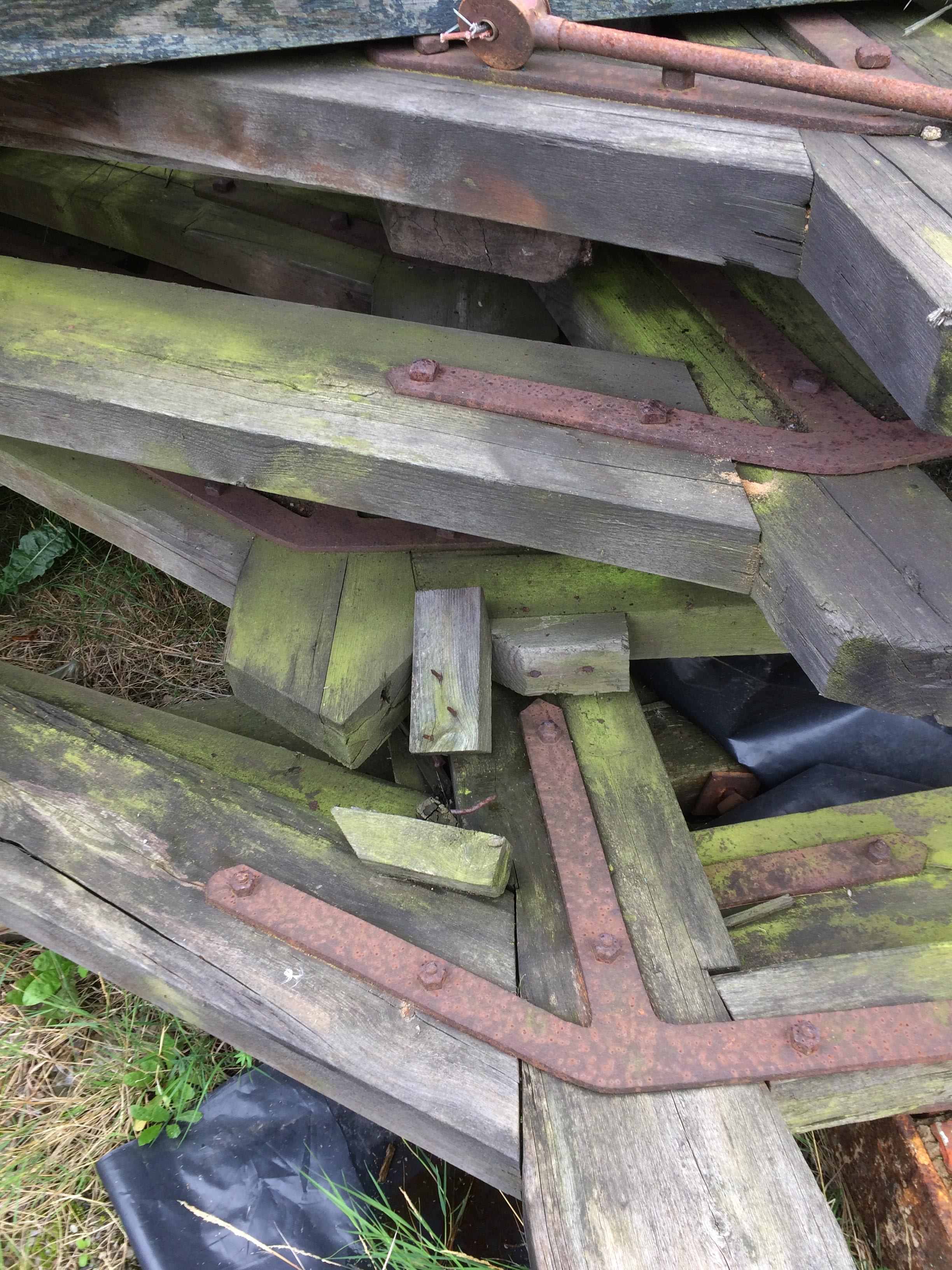 * 15 x reclaimed timber (pitch pine) roof trusses (6 x 7.8m span & 9 x