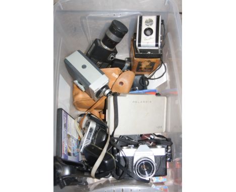 A TRAY CONTAINING VINTAGE FILM CAMERAS including a Mamiya Sekor 528TL, a Polaroid 103 Instant camera, Kodak Duaflex, and Brow