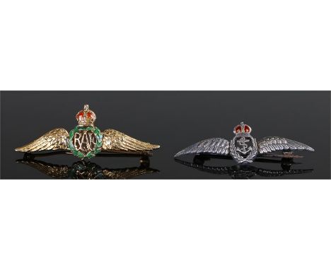 9 carat gold RAF sweet heart brooch, with an enamel polychrome centre, wings to the brooch, 47mm wide, together with a silver