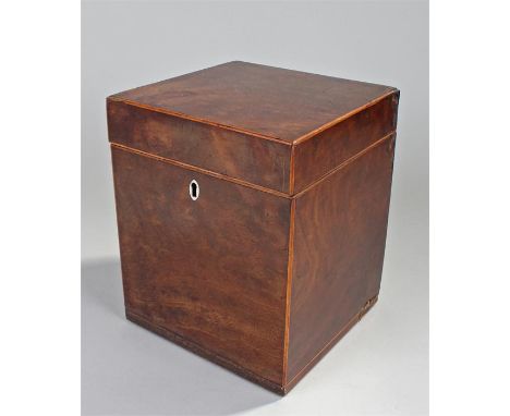 George III mahogany decanter/bottle box, the hinged lid with box wood banding, enclosing three divides, ivory escutcheon to t