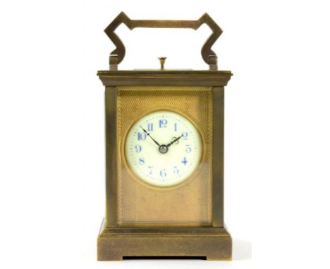 A FRENCH BRASS CARRIAGE CLOCK, THE PRIMROSE ENAMEL DIAL WITH GILTMETAL MASK, THE MOVEMENT WITH REPLACEMENT PLATFORM ESCAPEMEN