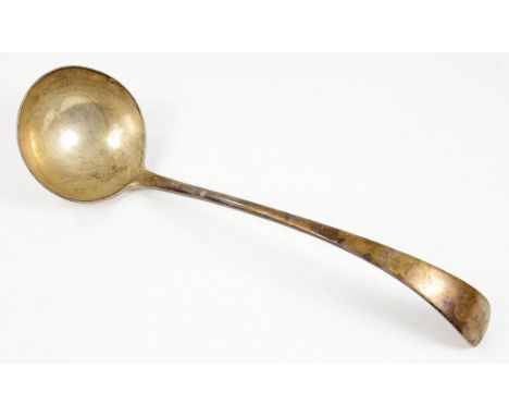 A VICTORIAN  SILVER SOUP LADLE, OLD ENGLISH PATTERN, LONDON 1899, 9OZS