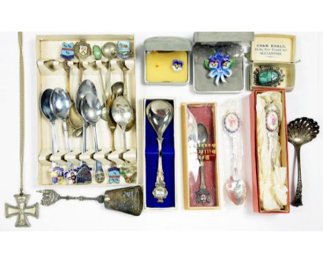 MISCELLANEOUS COSTUME JEWELLERY, INCLUDING A ROYAL WORCESTER FLORAL BROOCH AND PAIR OF EARRINGS, CONTINENTAL SILVER AND OTHER