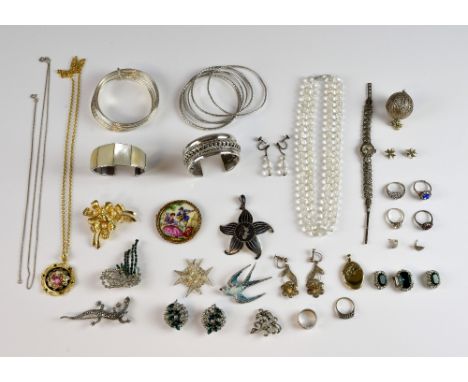 Group of costume jewellery, including Egyptian silver bangle, marcasite set parrot brooch, with filigree flower drop earrings