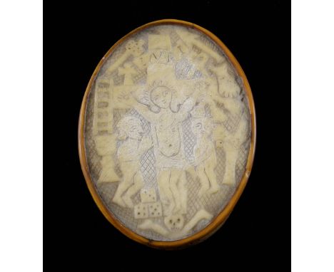 17th / 18th century horn oval snuff box with inset cover and base carved with the Garden of Eden and the Crucifixion., the si