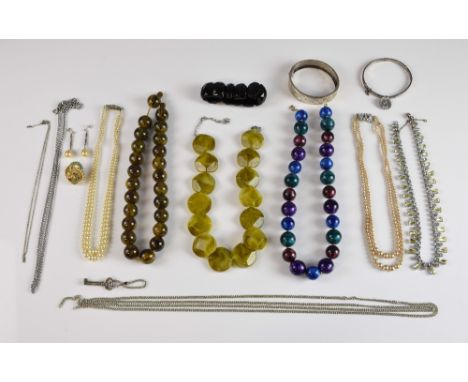 Mixed group of jewellery, a Victorian Aesthetic style white metal bangle, a muff chain, jet bracelet and other items in a sma