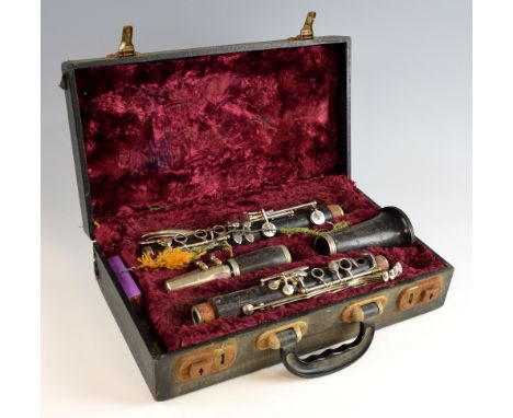 Boosey and Hawkes clarinet in fitted case .     