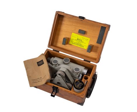 A Carl Zeiss Jena  Tilting Level NI 030,  serial number '492958',  grey with spirit level and bubble, fine adjust, together w