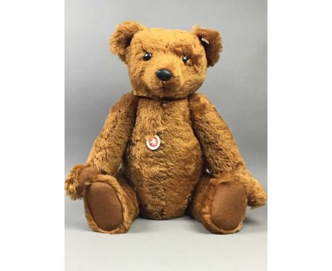 STEIFF BEAR 55 LB 1902 REPLICA,one of a limited edition of 7000, boxed