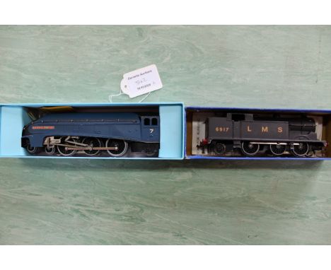 Two boxed Hornby Dublo locos, EDL1 'Sir Nigel Gresley' and LMS 6917 (light playworn condition and light wear to boxes)