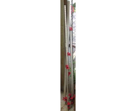 5 ALUMINIUM SASH CLAMPS