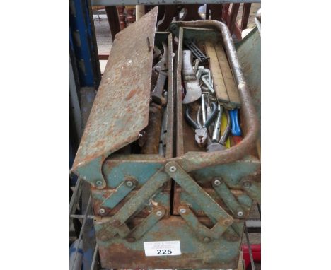 METAL TOOLBOX &amp; CONTENTS