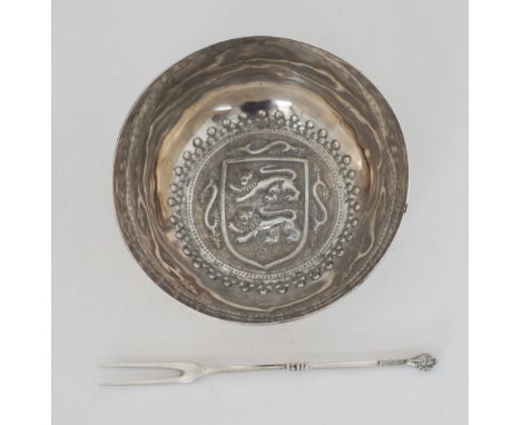 Two silver pieces by Stephanides. A bowl decorated to the bottom with the crest of the National Arms of Cyprus with the two l