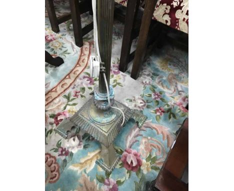 EDWARDIAN BRASS FLOOR LAMP