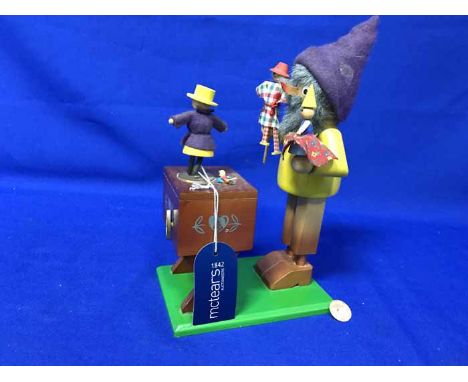 FIVE GOEBEL AND HUMMEL FIGURESalong with a Steinbach toy