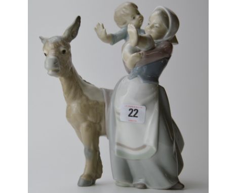 10" LLADRO FIGURE GROUP