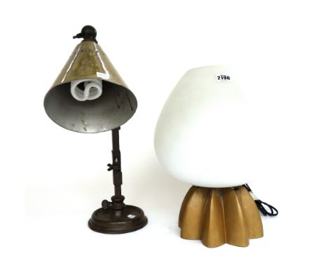 A Murano Vetro table lamp with gilt metal base and a patinated bronze anglepoise table lamp, (2). 