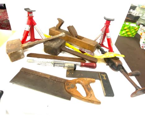 Selection of assorted vintage and later tools 