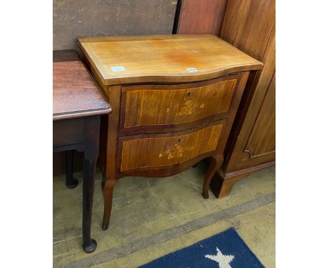 A French marquetry inlaid mahogany serpentine petite commode, width 61cm, depth 38cm, height 76cm