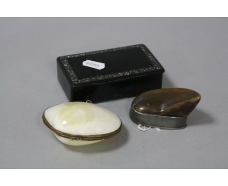 A 19TH CENTURY HOOF/PEWTER SNUFF BOX, a lacquered box and a shell box (3)