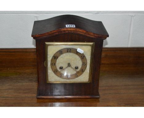 A MAHOGANY CASED MANTEL CLOCK (pendulum)