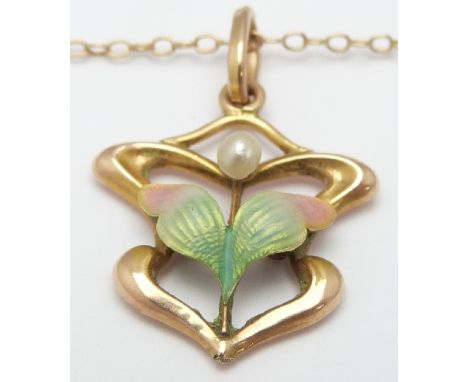 Art Nouveau 9ct gold pendant set with enamel and a seed pearl, in vintage box, 2g