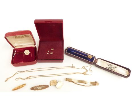 A 15ct gold stick pin set with a diamond in original Bristol box, 9ct gold chain, 9ct gold brooch and 9ct gold earrings (5g)