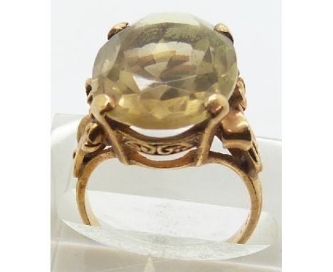 A 9ct gold ring set with paste, 5.9g, size K