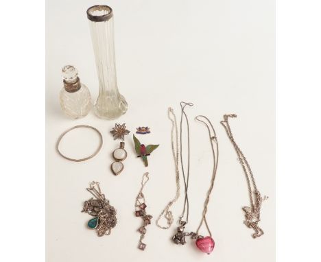 A collection of silver jewellery including pendants, horseshoe pendant, vintage paste necklace, Art Deco enamel brooch, silve
