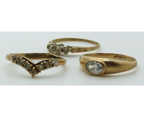 Three 9ct gold rings, 3.8g, size K