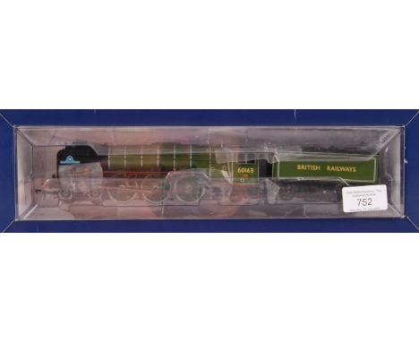 A Bachmann Branch-Line made 00 gauge model railway trainset locomotive 32-550A A1 Class 60163&nbsp; ' TORNADO ' BR Apple Gree